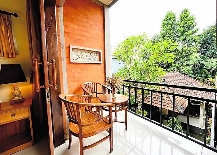 Tebesaya Homestay *